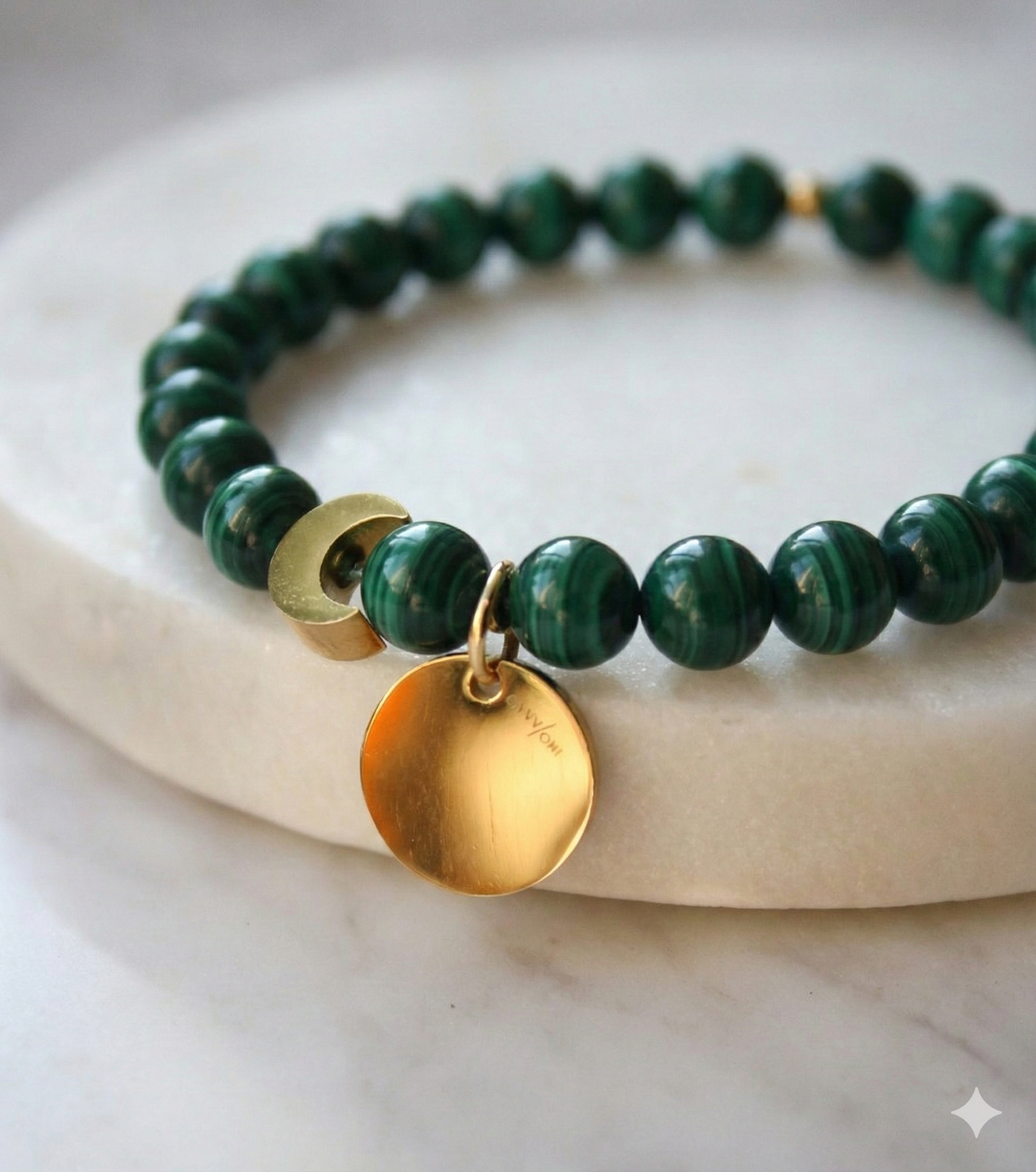 Bransoletka z księżycem i zawieszką - małe kamienie