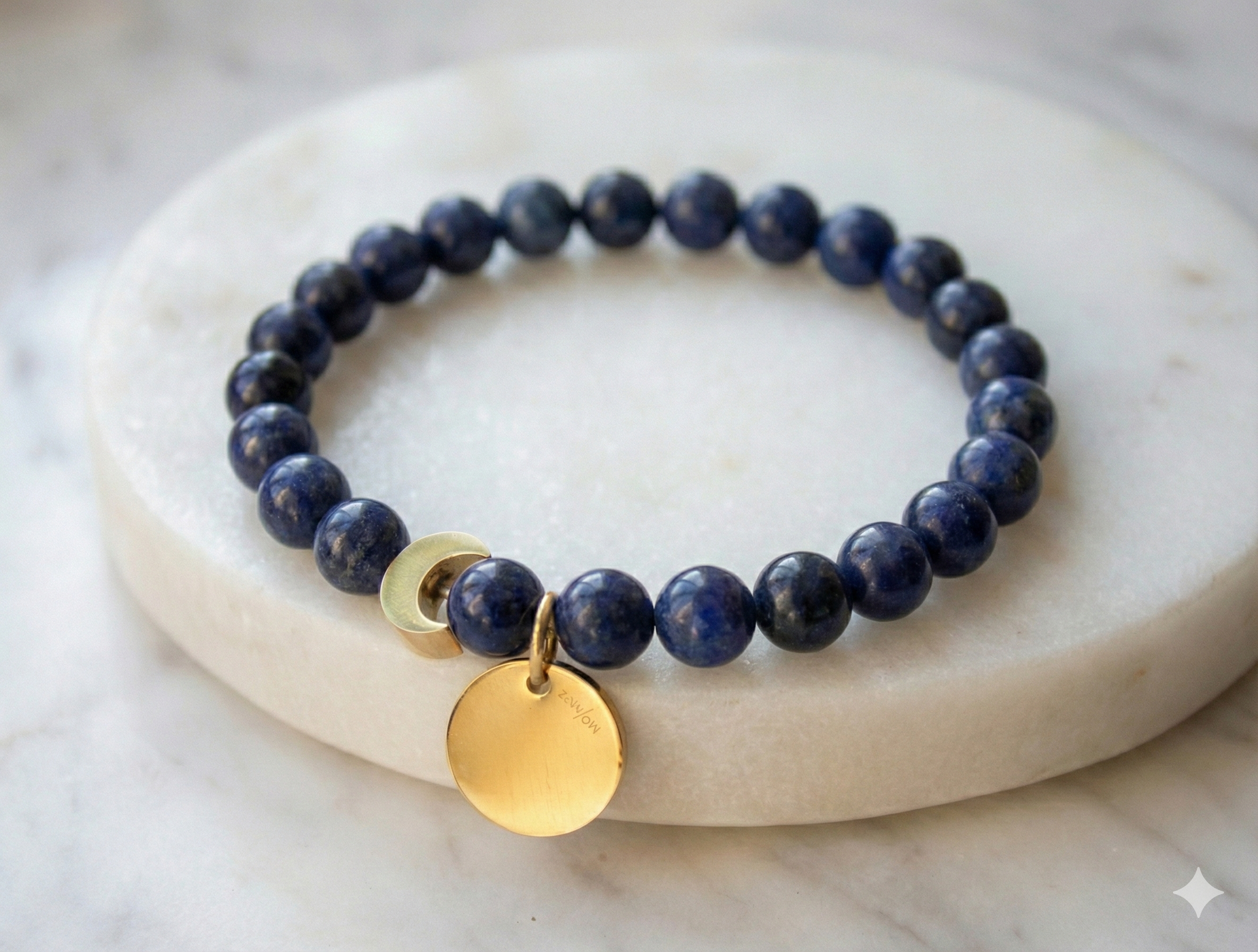 Bransoletka z księżycem i zawieszką - małe kamienie