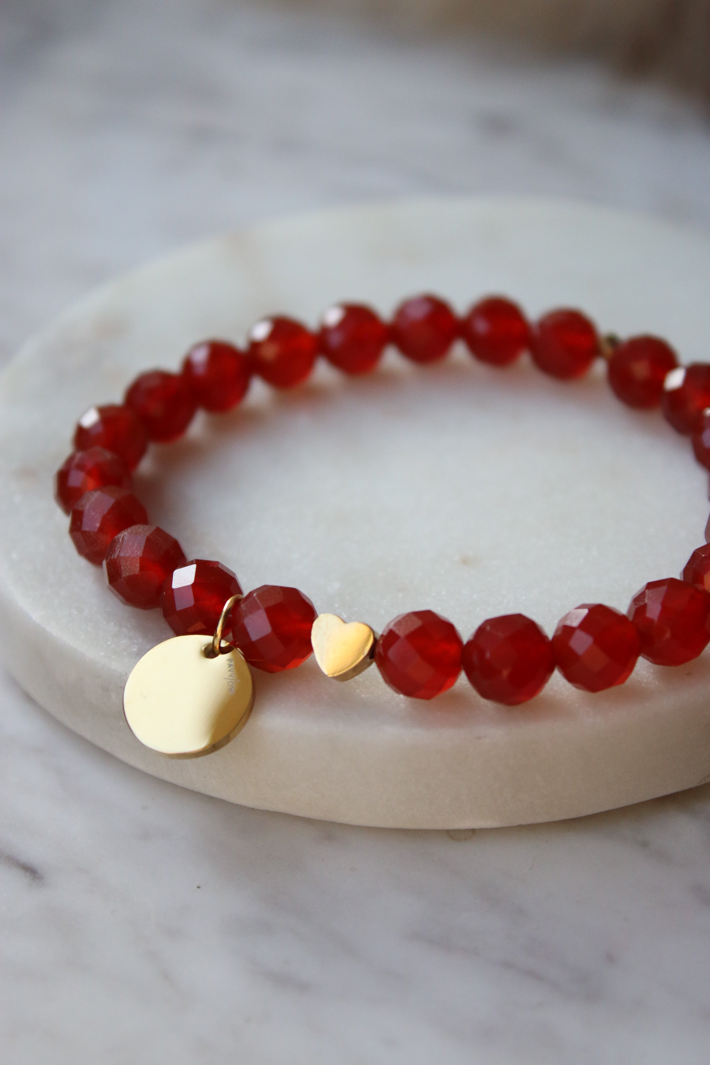 Bransoletka z sercem i zawieszką