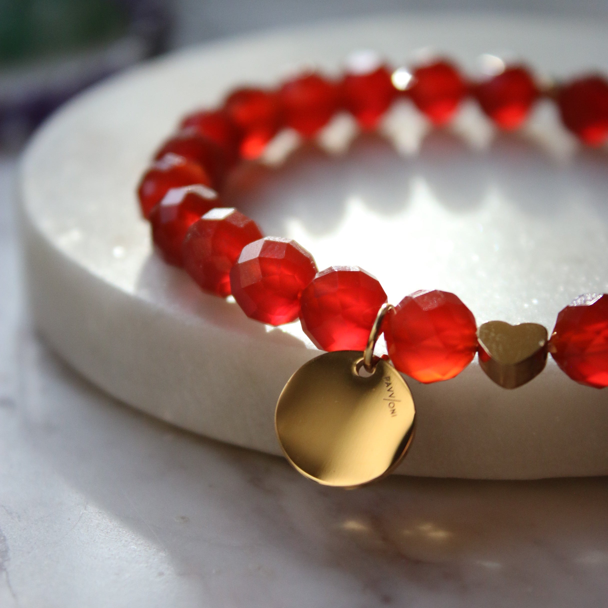 Bransoletka z sercem i zawieszką