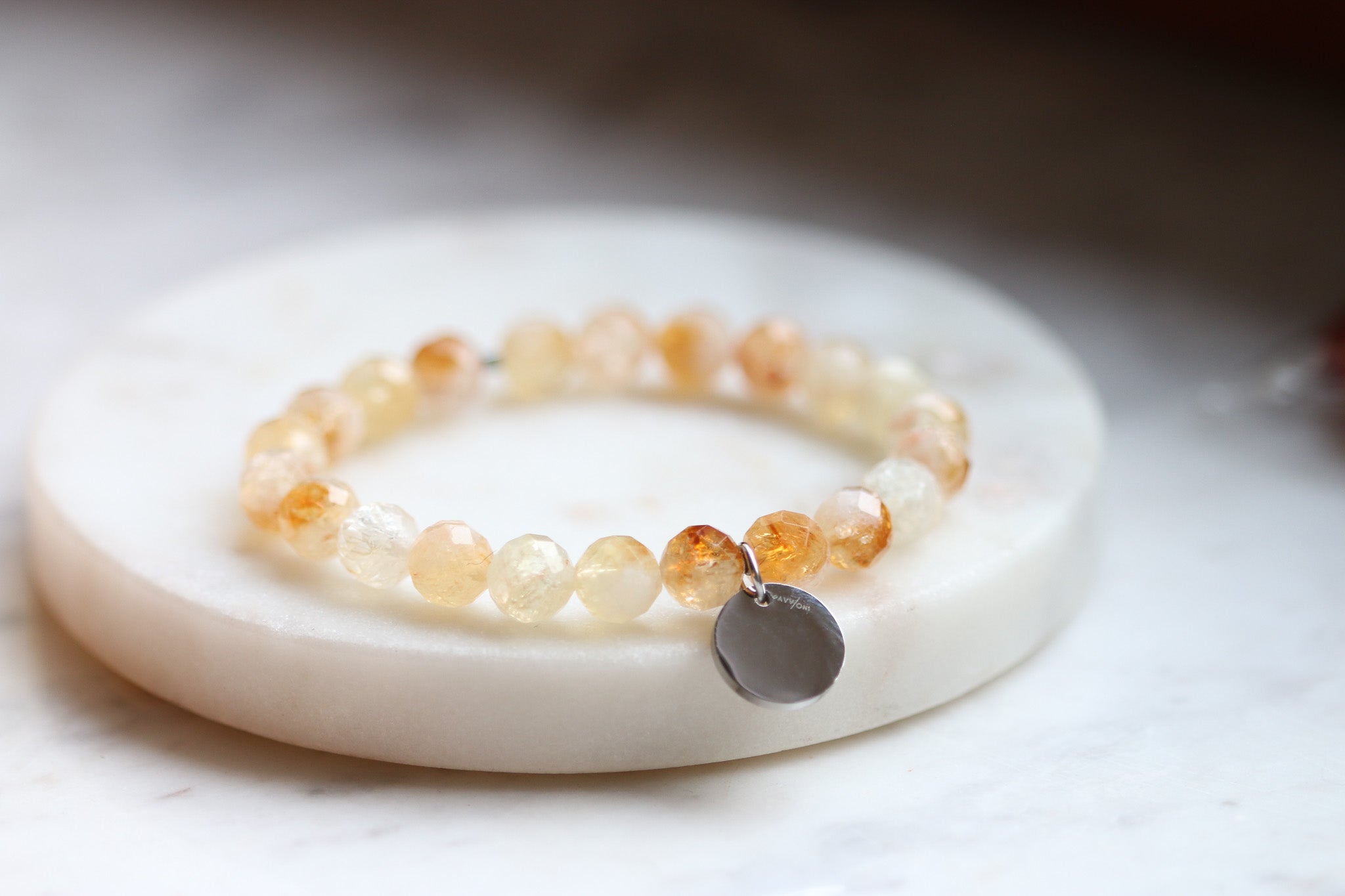 Bransoletka z zawieszką fasetowana