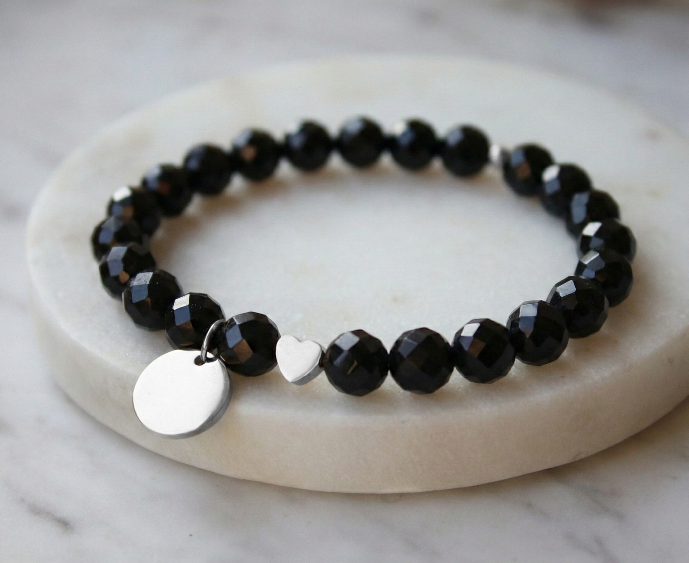 Bransoletka z sercem i zawieszką